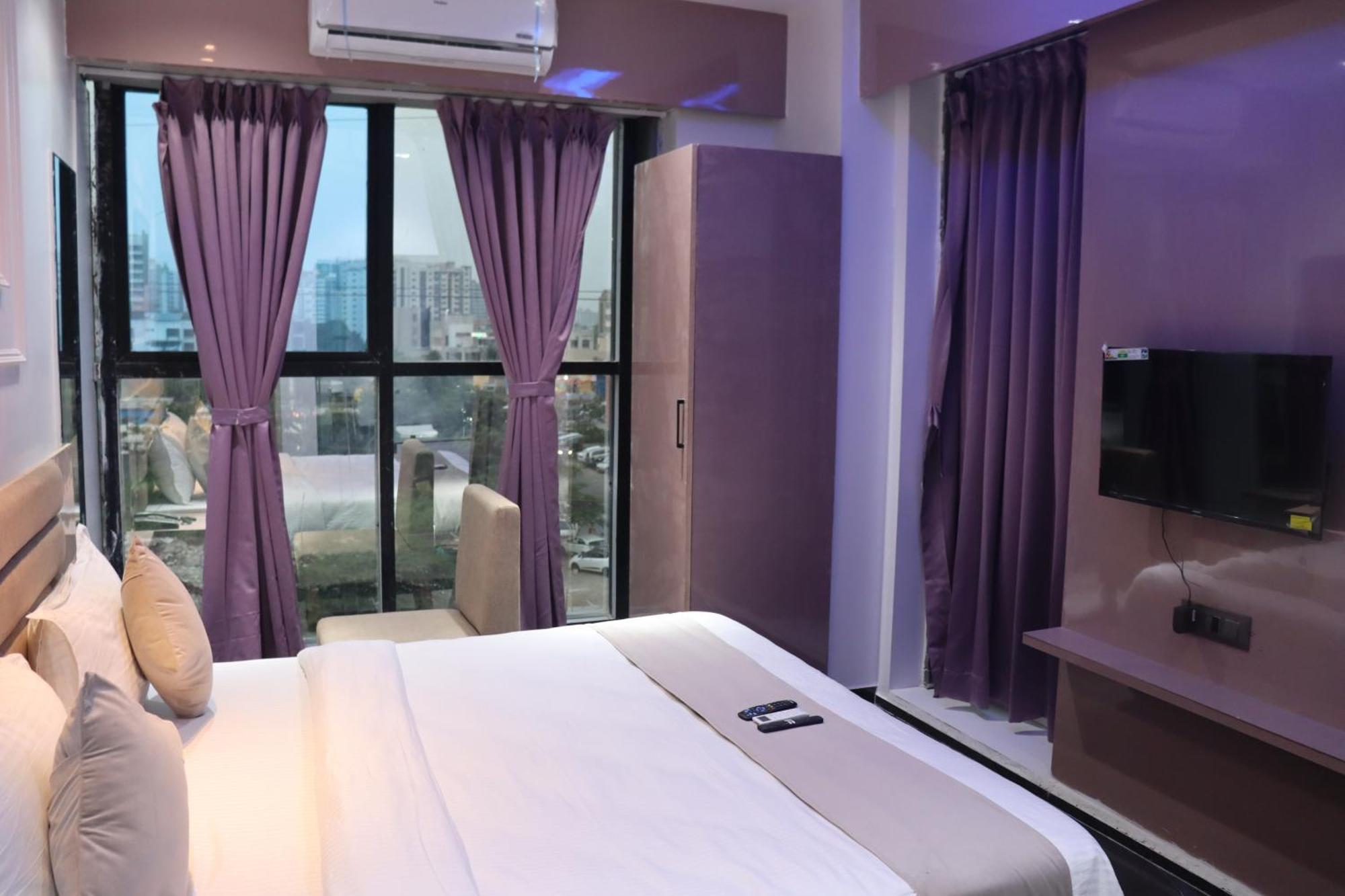 סוראט Hotel Czar Inn מראה חיצוני תמונה